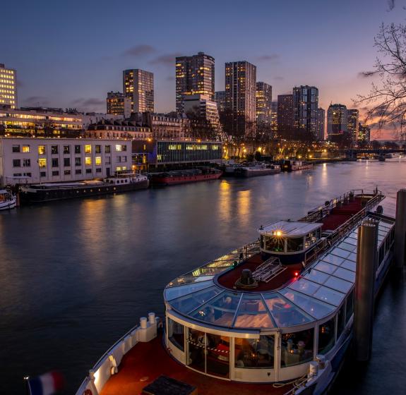 Réveillon & Nouvel An à Paris : vivez une fin d’année festive depuis l’Hôtel Beaugrenelle Saint Charles