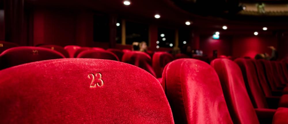 A Parisian summer at the theatre