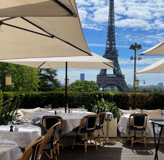 Les plus beaux rooftops et terrasses avec vue sur la Tour Eiffel autour de Beaugrenelle